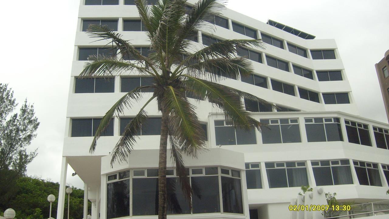 La Mercy Beach Hotel Exteriér fotografie
